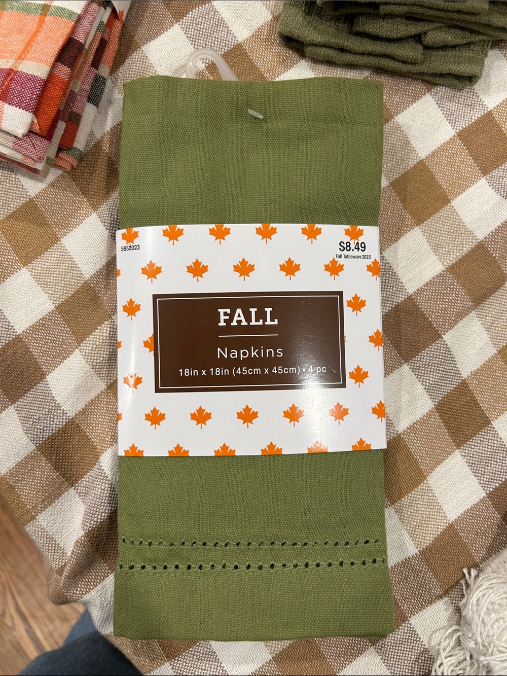 Plaid & Solid Green Linens Set - Fall - Picture 3 of 6